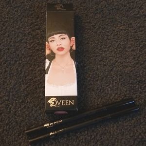 Queen Studio Lip Liner Duo